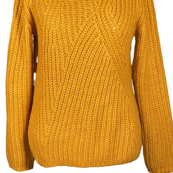 Lucky Brand Women’s Chunky & Soft Mustard Gold Turtleneck Sweater Oversized S/P - Picture 3 of 9